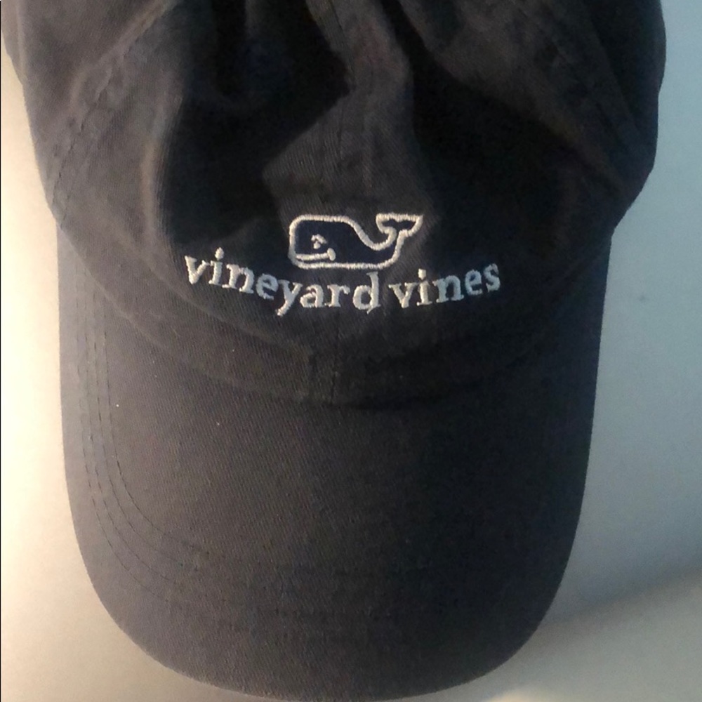 VINEYARD VINES NAVY STRAPBACK